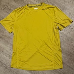 Marmot Mens XL Athletic Tee Mustard Yellow Like New